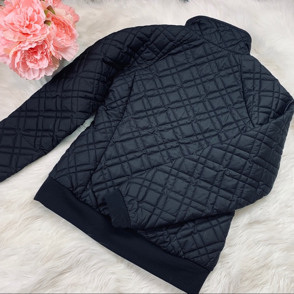 Like New North Face Jacket - Picture 4 of 4